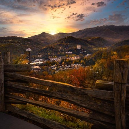 Bear End Villa Sevierville Bagian luar foto
