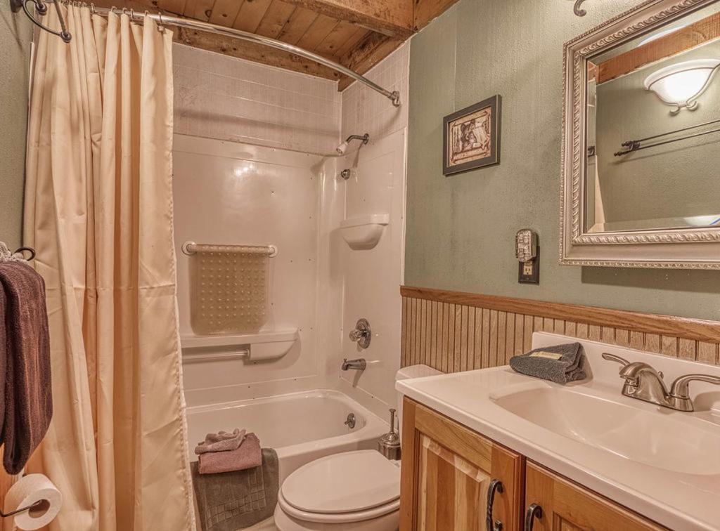 Bear End Villa Sevierville Bagian luar foto